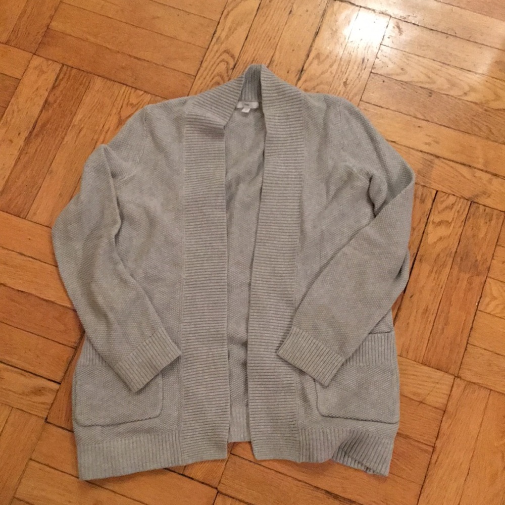 Gray Gap Cardigan with pockets Size M